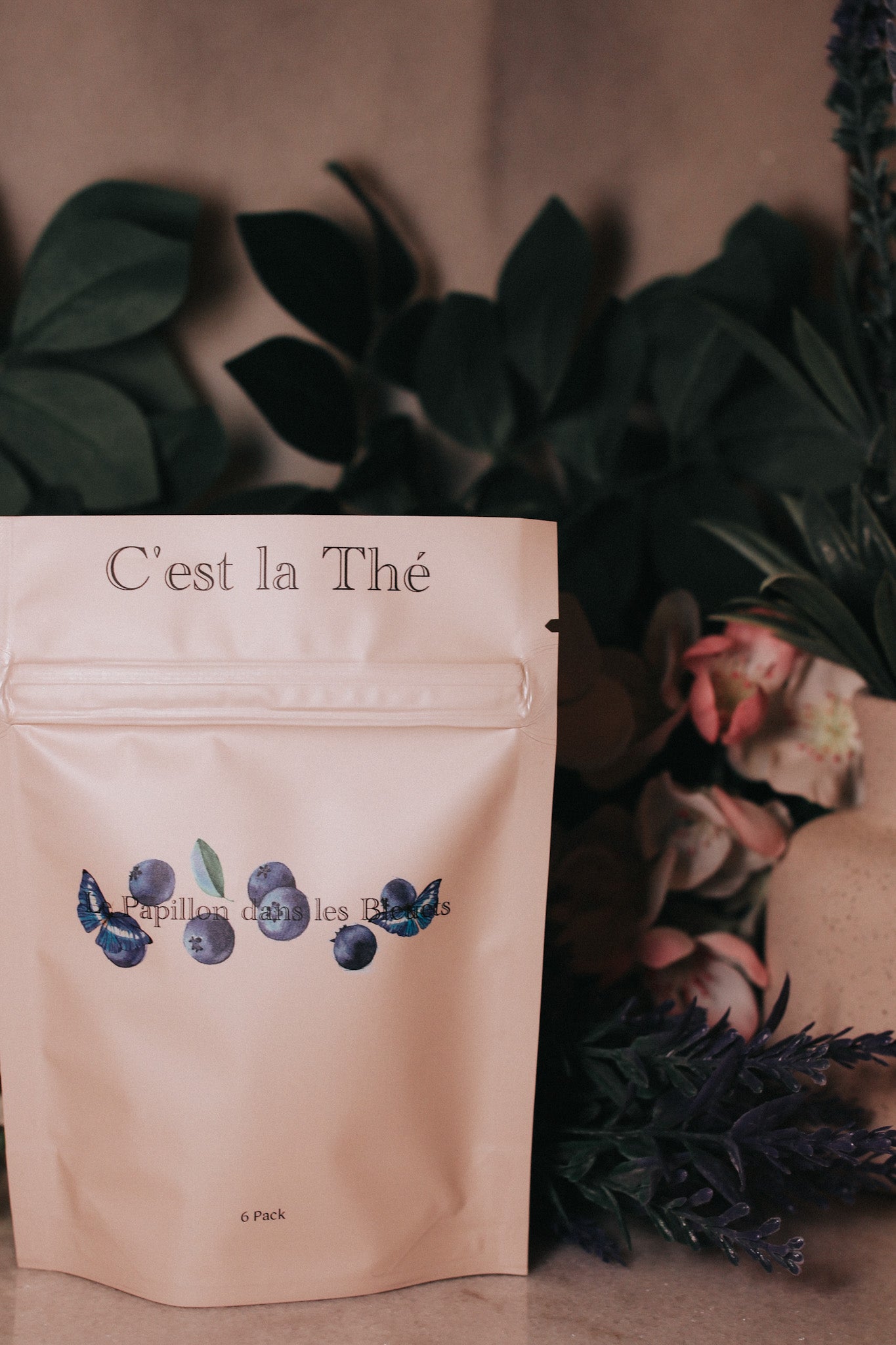 Le Papillon dans les Bleuets "Blueberry Butterfly Pea Flower"