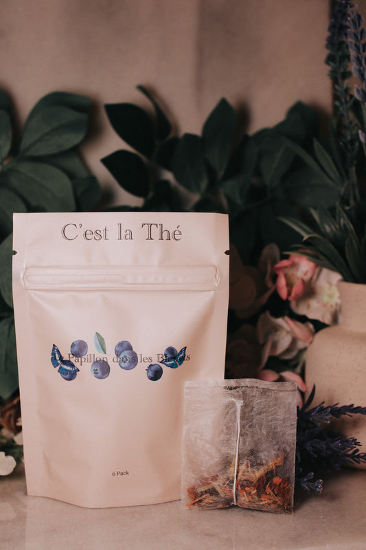 Le Papillon dans les Bleuets "Blueberry Butterfly Pea Flower"